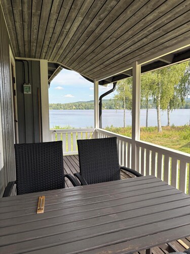Lakeside Cottages