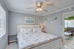 Unclassified image, 4 of 28, button - Beachfront 1-BR Condo in North Redington Beach! (North Redington Beach)
