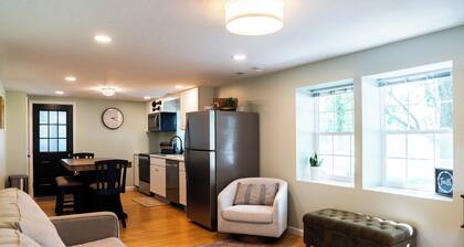 Lakeview Retreat - 2 Bedroom Home next to Grand Lake St. Marys - New '26!