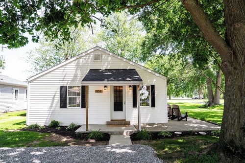 Lakeview Retreat - 2 Bedroom Home next to Grand Lake St. Marys - New '26!