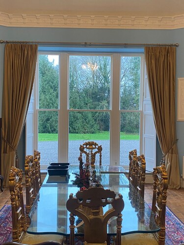 Fabulous 15-bedroom estate in Nenagh perfect for group getaways.