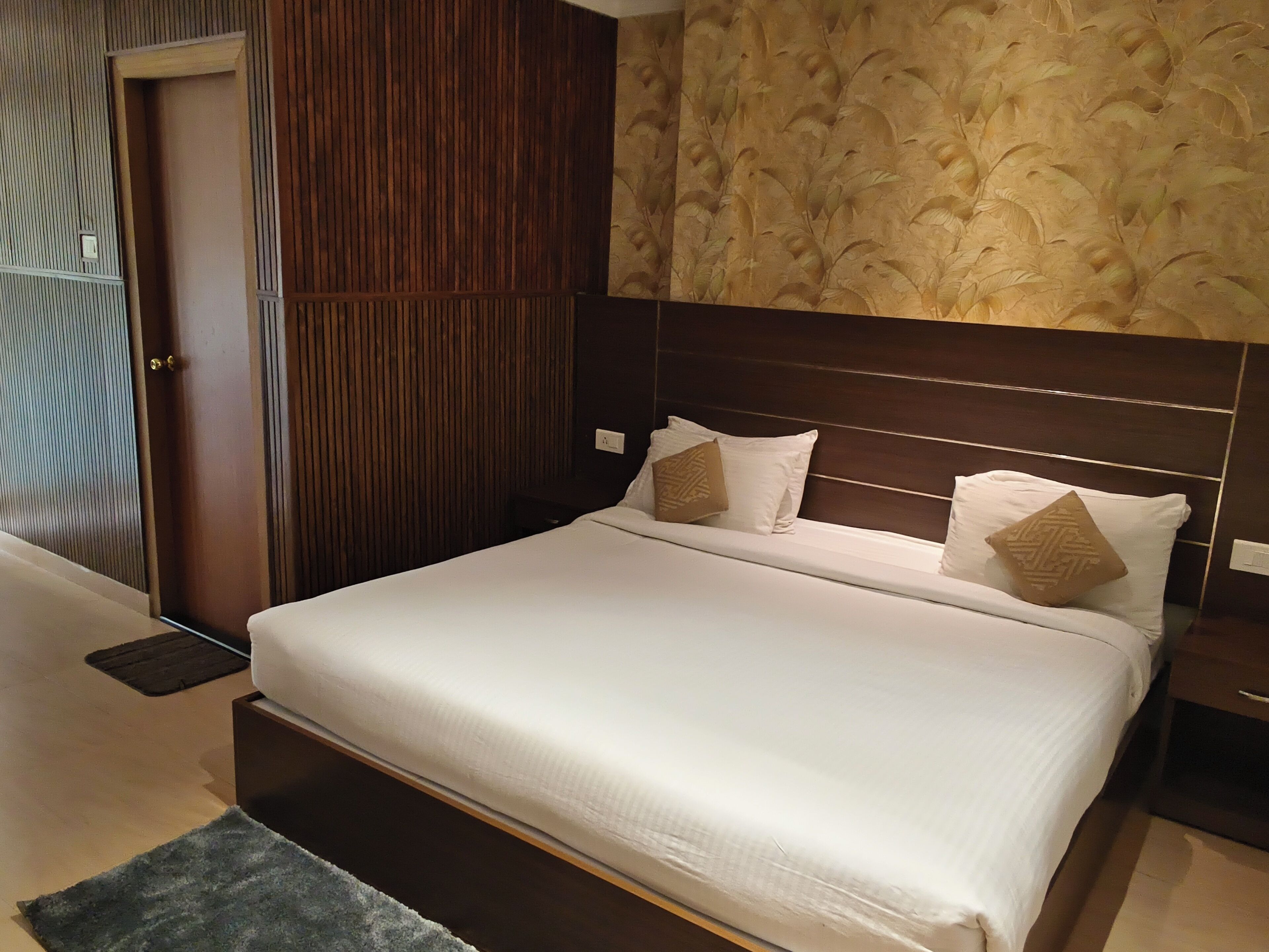Double Room, Balcony, Valley View | Desk, laptop workspace, WiFi (free)