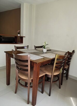 Dining - Vrbo Property (San Salvador)