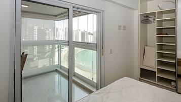 Deluxe Apartment, Beach View