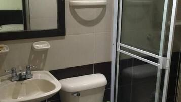 Family Room | Bathroom