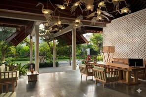 Unclassified image, 2 of 19, button - Peaceful Ubud Escape with Private Balcony, Balinese Design & Garden View (Kabupaten Gianyar)