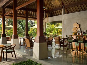 Unclassified image, 4 of 19, button - Peaceful Ubud Escape with Private Balcony, Balinese Design & Garden View (Kabupaten Gianyar)