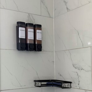 Badezimmerausstattung
