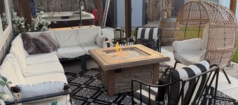 Spacious 4-bedroom house with AC -Solar, outstanding patio in gorgeous Missoula