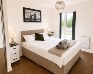Room - The Cosy City Sanctuary: 2-bedroom apartment in Birmingham perfect for your stay (Birmingham)