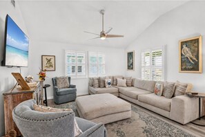 Living area - NEW|Large, Private Pool|Pets Welcome! (Port Aransas)