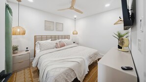 3 quartos, ferros/tábuas de passar roupa, Wi-Fi, roupa de cama