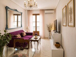 Unclassified image, 4 of 11, button - Vrbo Property (Sevilla)