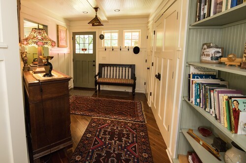 Charming river house in historic Marine on Saint Croix- 2 bedrooms, 3 bathrooms