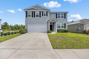 Exterior - Fantastic 5-bedroom house near Oakleaf Shopping center (Middleburg)