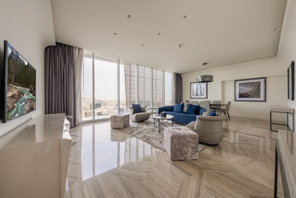 Living area - Spacious 2-Bedroom aprt in Al Olaya (Riyadh)
