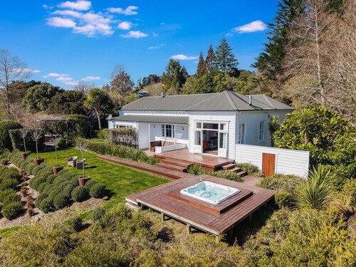 Spacious Country Retreat with Hot Tub, Fireplace, Sweeping Rural Views & Stream