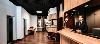 REDBERRY Hotel - Düsseldorf - Neuss
