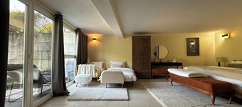 Layal Residence | Cozy 2-Floor Home with Large Private Terrace Near Una River