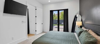 Luxury Moab Oasis Pool, Spa & Fire Pit