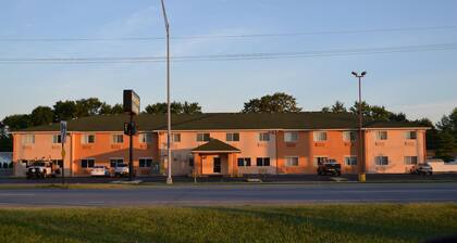 Countryside Inn Suites Fremont