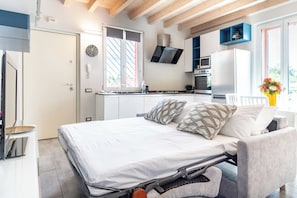 Unclassified image, 3 of 18, button - Vrbo Property (Veniano)