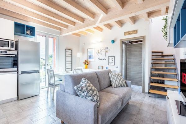 Unclassified image, 1 of 18, button - Vrbo Property (Veniano)