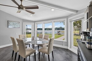 Dining - Lake & Lark House-4BR Lakefront Retreat Downtown (Orlando)