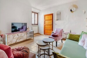 Living area - Gabri's Home, a peaceful retreat in the heart of Spello, just a short walk from Via Giulia (Spello)