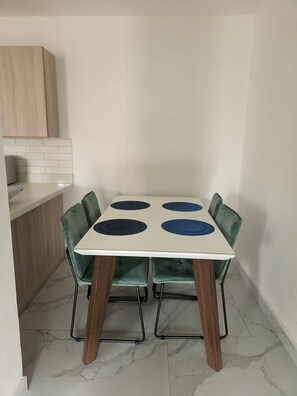 Immagine non classificata, 2 di 21, pulsante