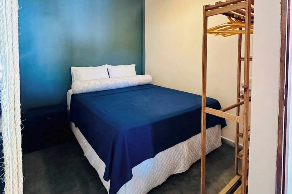 Habitación básica doble, vista al jardín | Wifi gratis 