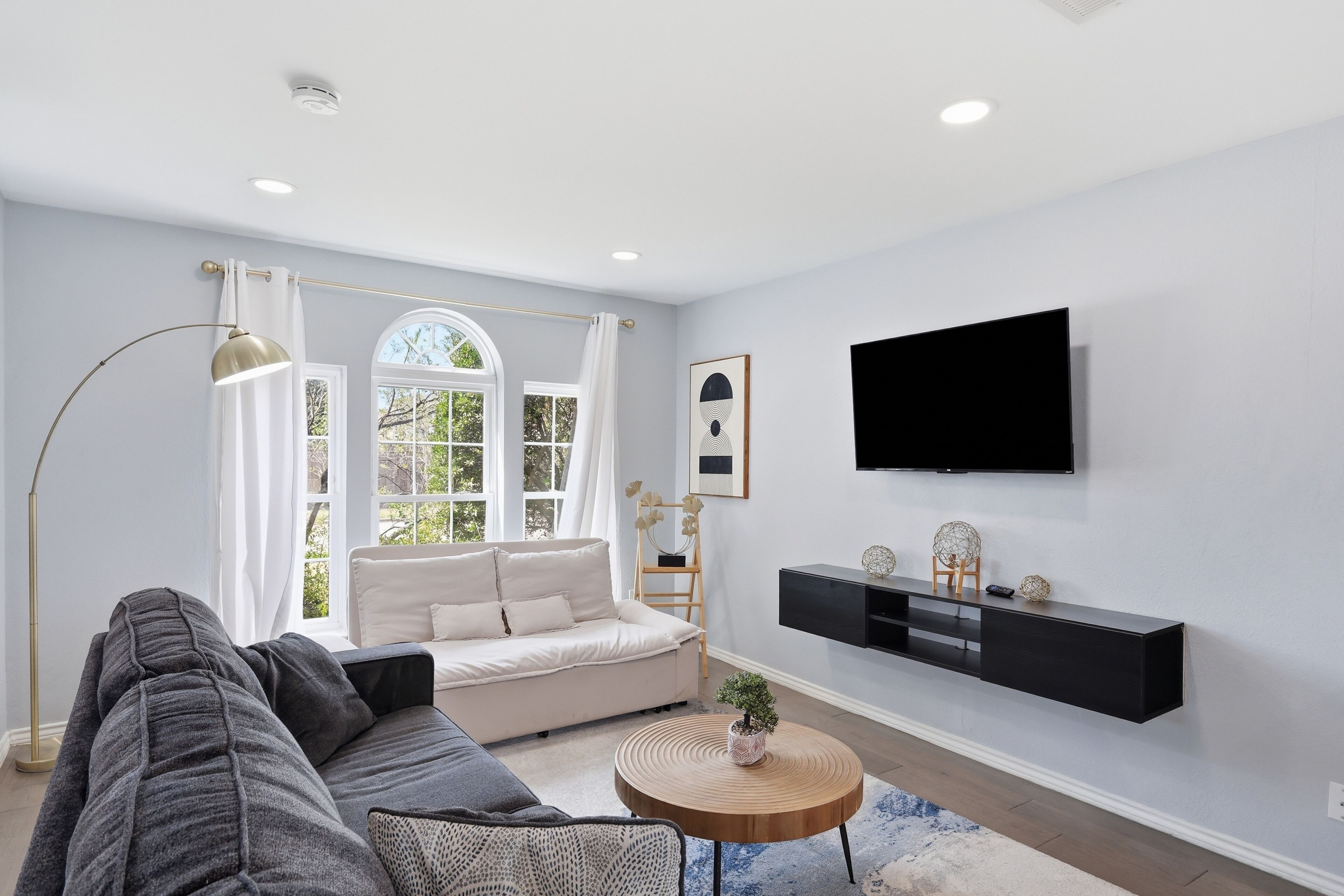 House, Patio | Living area