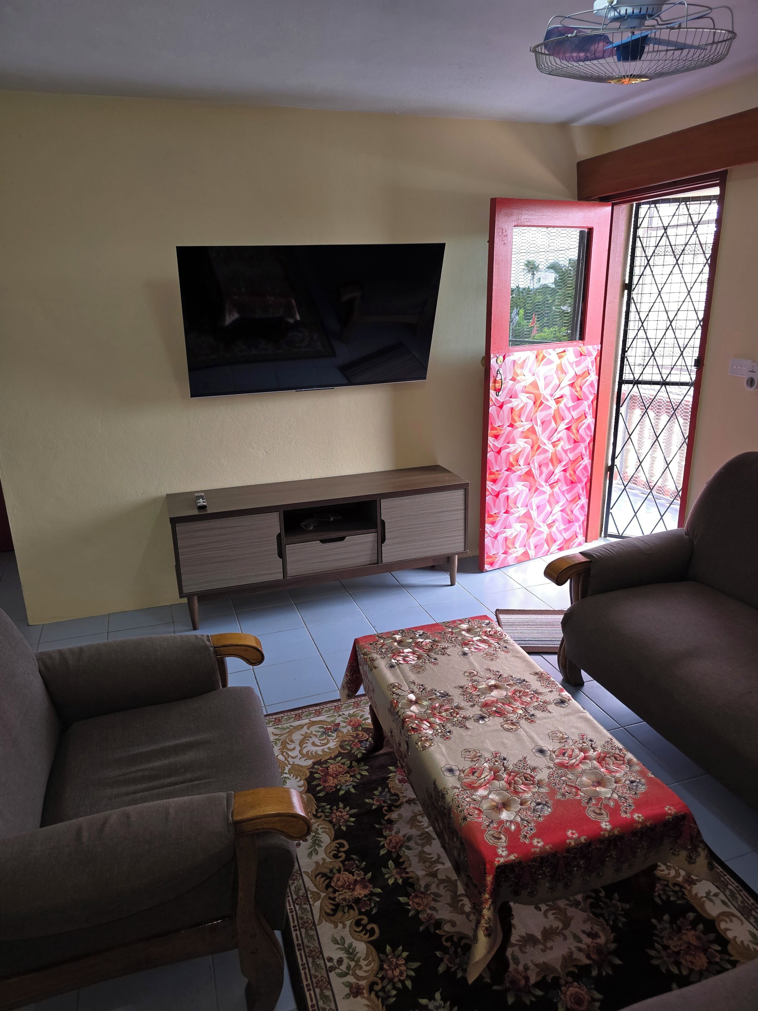 Lovely 2-bedroom Apartments With Ac In Vibrant Nasinu - スバ