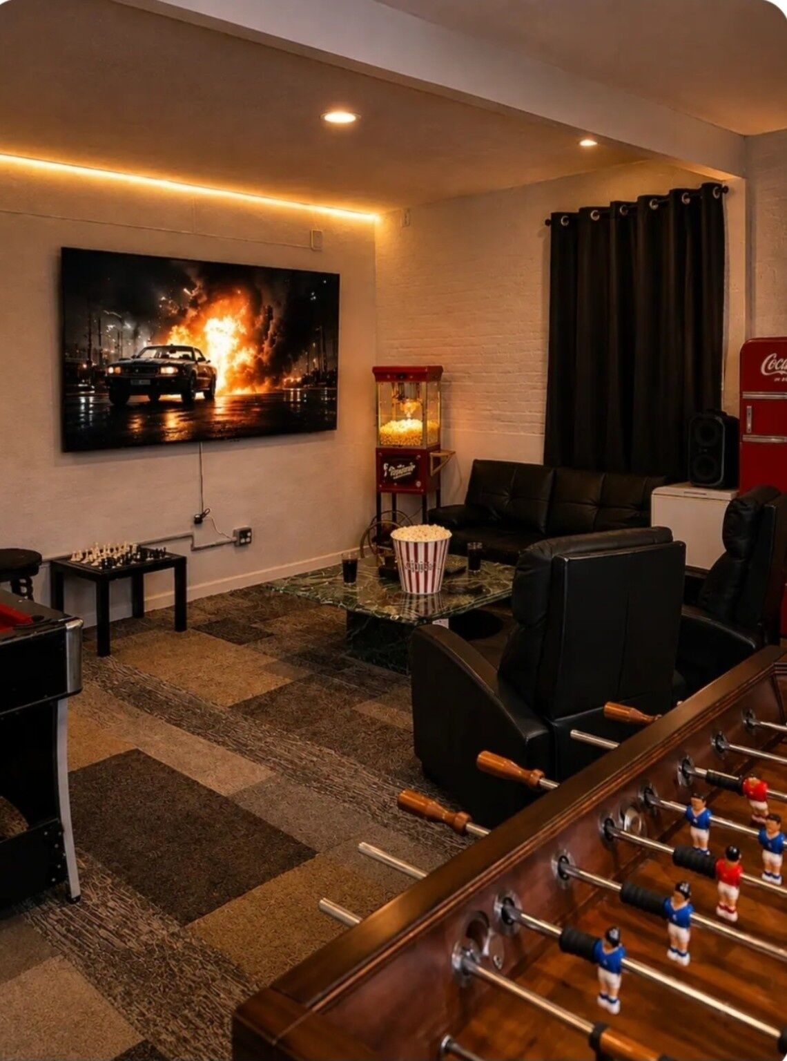 Denver Retreat Hot Tub  Game Room  Sleeps 16+ - Denver, CO