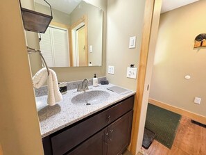 Bathroom - New Lakefront Cabin Beach Firepit Private Dock AC (Caroga Lake)
