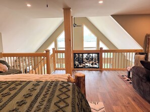 Room - New Lakefront Cabin Beach Firepit Private Dock AC (Caroga Lake)