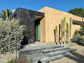 Exterior - Wellness Studio : Saltwater Pool, Spa and Pilates (Todos Santos)