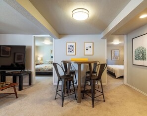 Unclassified image, 4 of 19, button - 2 BDR Modern & Cozy, Pet and Family Friendly Garden Bungalow in Ballard (Seattle)