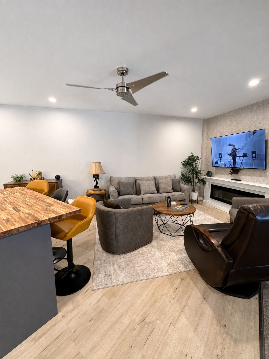 The Haven - Downtown Egg Harbor Retreat - Egg Harbor, WI
