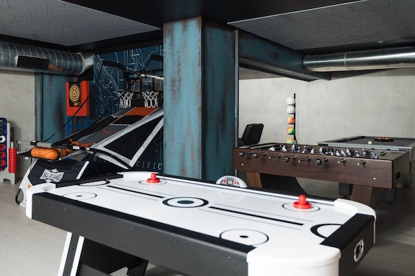 Spielezimmer