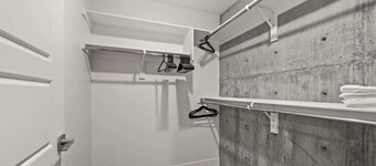 Lux SLC - Pool - Gym - Rooftop
