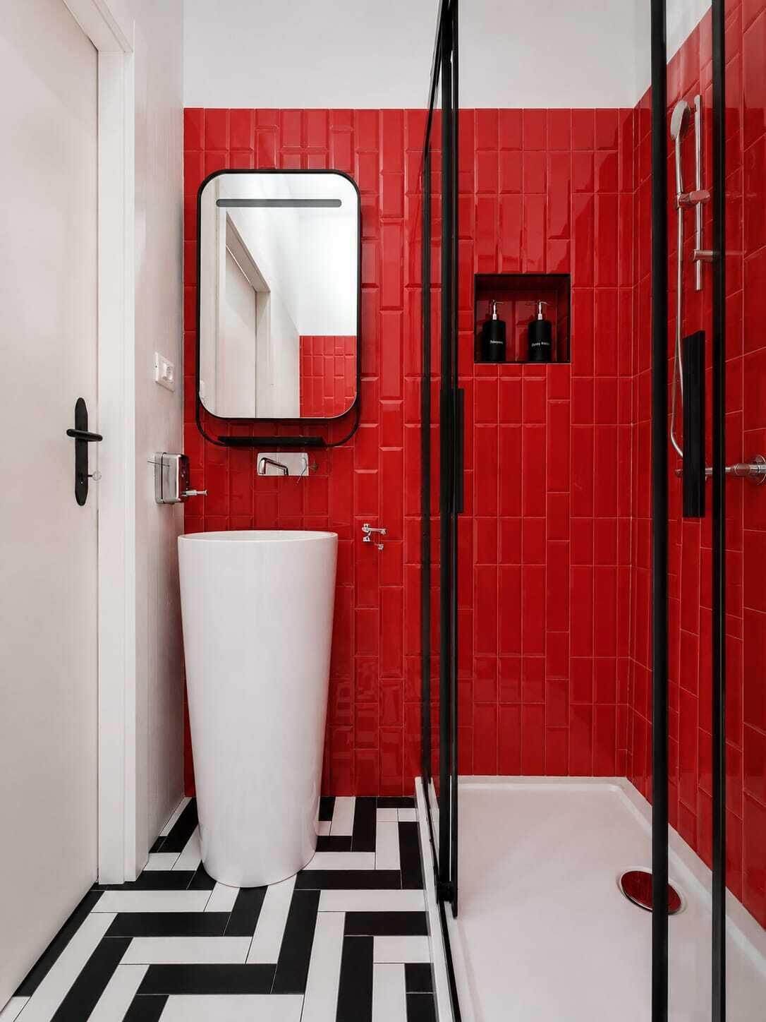 Doccia, asciugacapelli, bidet, asciugamani