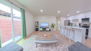 Unclassified image, 5 of 22, button - Bright & Modern Stay - Mins to Downtown & Beaches (San Diego)