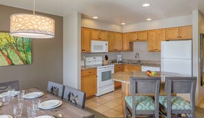 Private kitchen - Christmas in Leavenworth with all the Lights and Festivities - 2 Bed/2Bath Condo (Leavenworth)