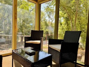 Interior - The Terrace Above Main lLarge 4 bedroom House on Main St (Eureka Springs)