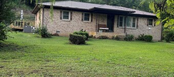 Whispering Willow Ranch House near Ethridge-home of the Amish Community