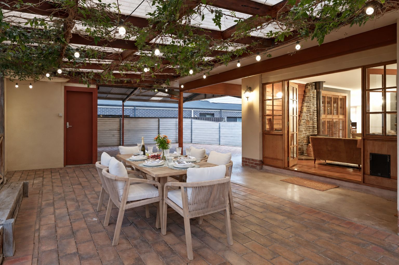 Outdoor dining