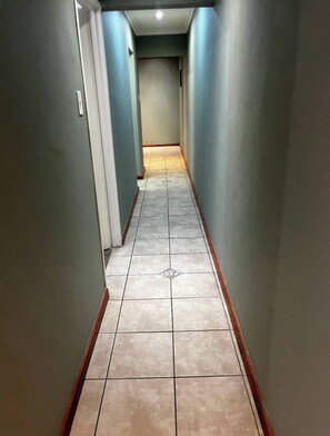 Interior - Room-charming Double Room Rental in Cape (Cape Town)