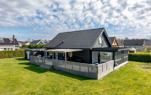 Spacious House near the Beach & Nature outside Halmstad
