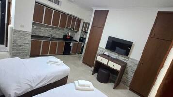 Junior Studio Suite, City View